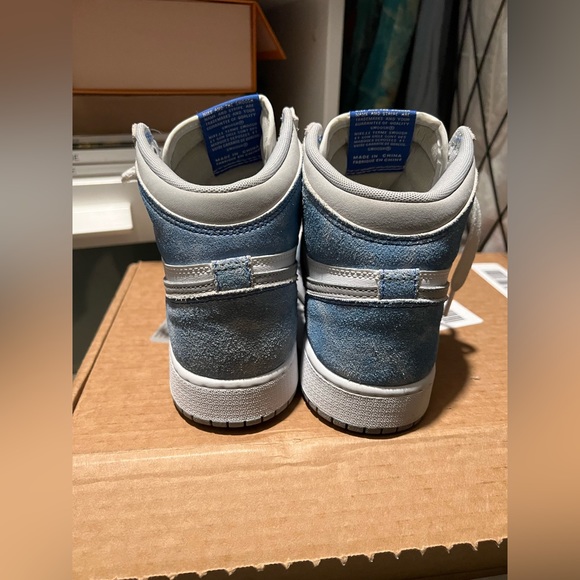 Air Jordan 1 hyper royal 7Y - Picture 4 of 6